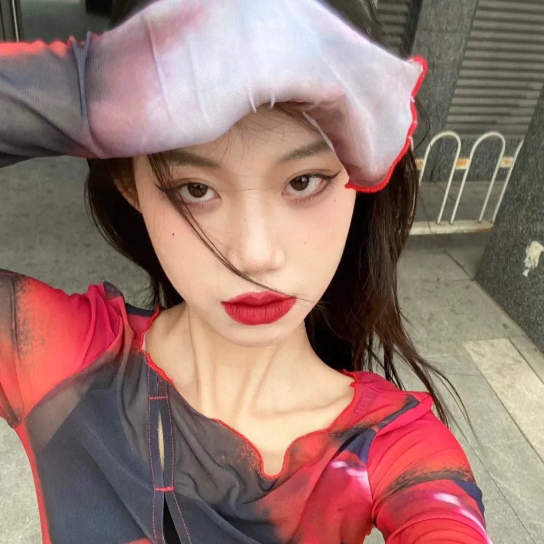 双面女蝎星 海报